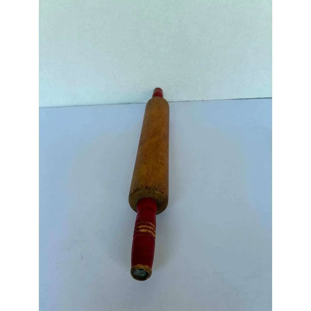 The Unbranded Brand vintage wooden
